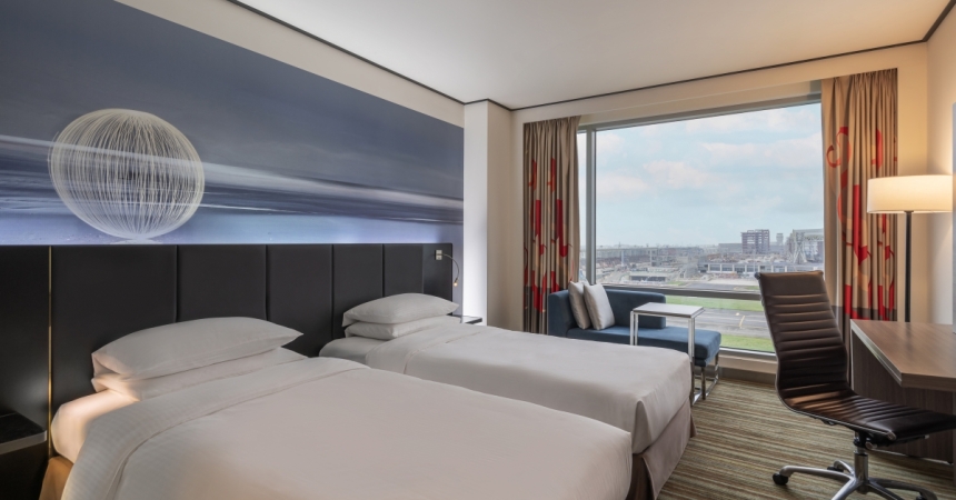 TPERA-Airport-View-Twin-Room